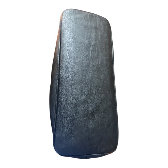 Betsey Johnson Beige and Black Quilted Crossbody Bag - Picture 9 of 13